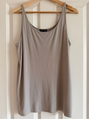Eileen Fisher Tank Top Womens Large 100% Silk Scoop Neck Sleeveless Basic Chic